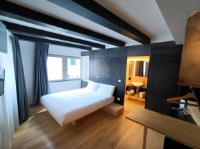 Le Meridiane City Rooms In Trento Trento